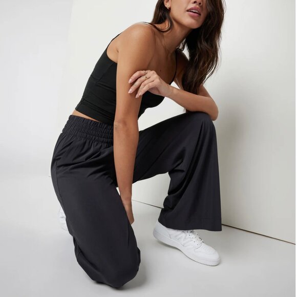 *Short Ver* Vuori Villa Wideleg Pant XS/S/M Black Causal Athletic Short Petite - Picture 1 of 8